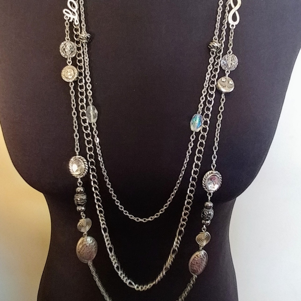 3 individual layered necklace's